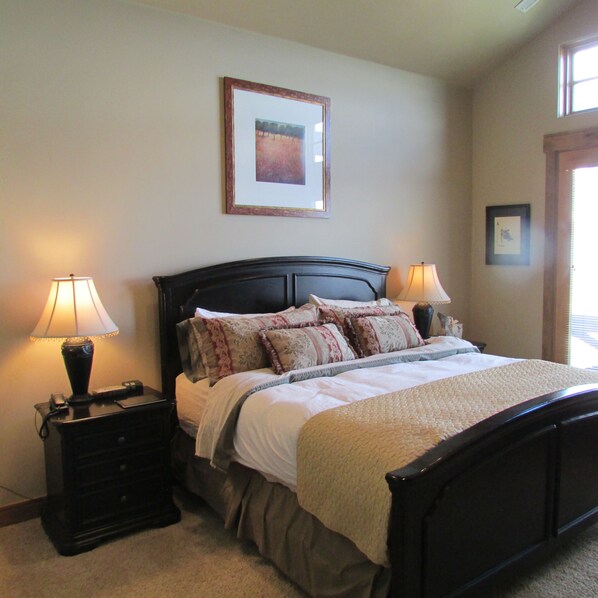 5 bedrooms, iron/ironing board, travel cot, free WiFi