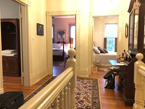 3 Schlafzimmer, Zimmersafe, Schreibtisch, Bügeleisen/Bügelbrett