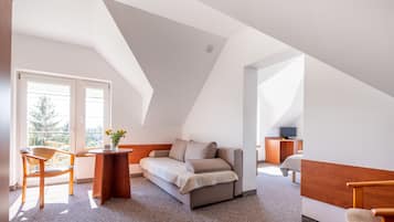 1 bedroom, desk, free WiFi