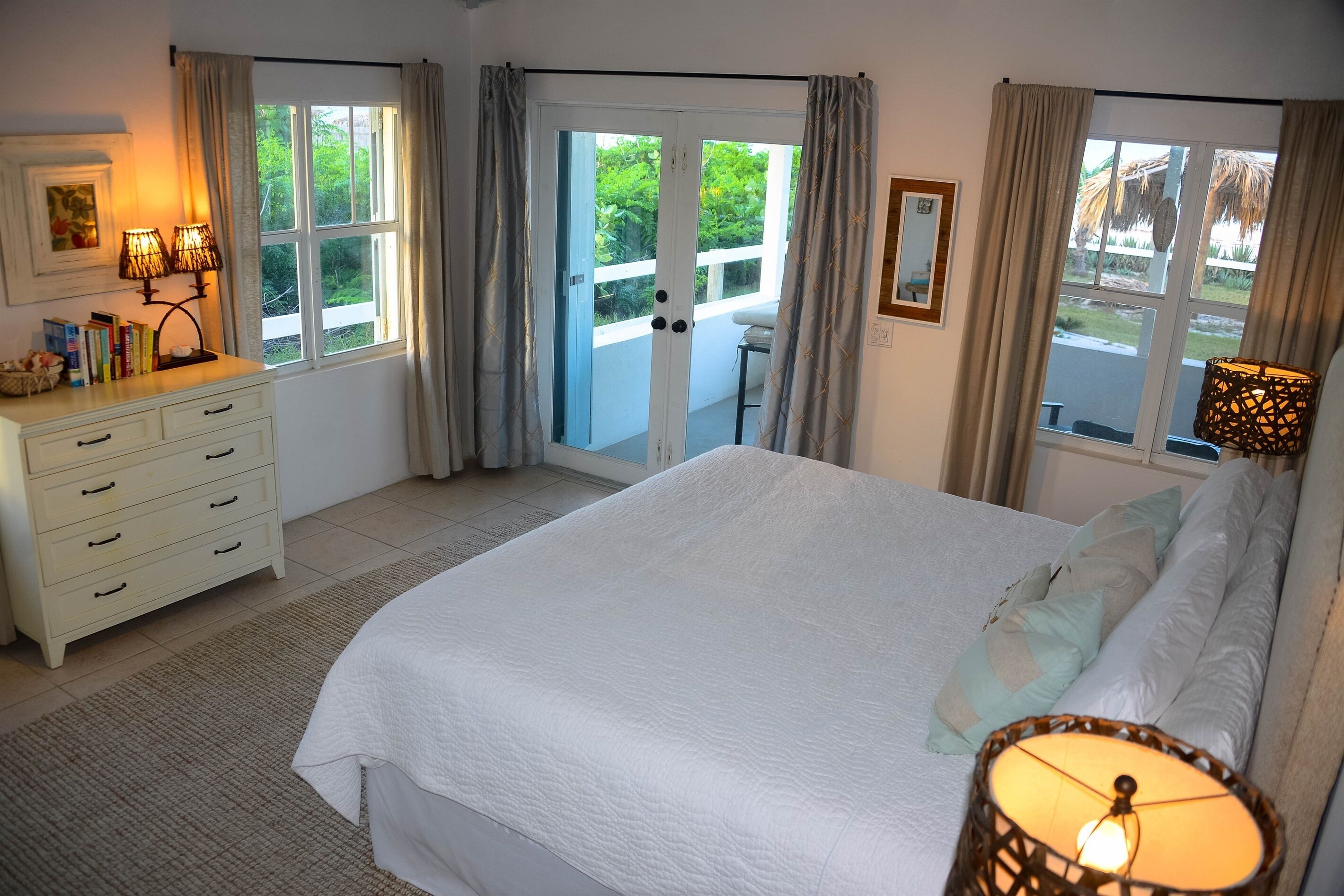 2 bedrooms, iron/ironing board, travel cot, free WiFi