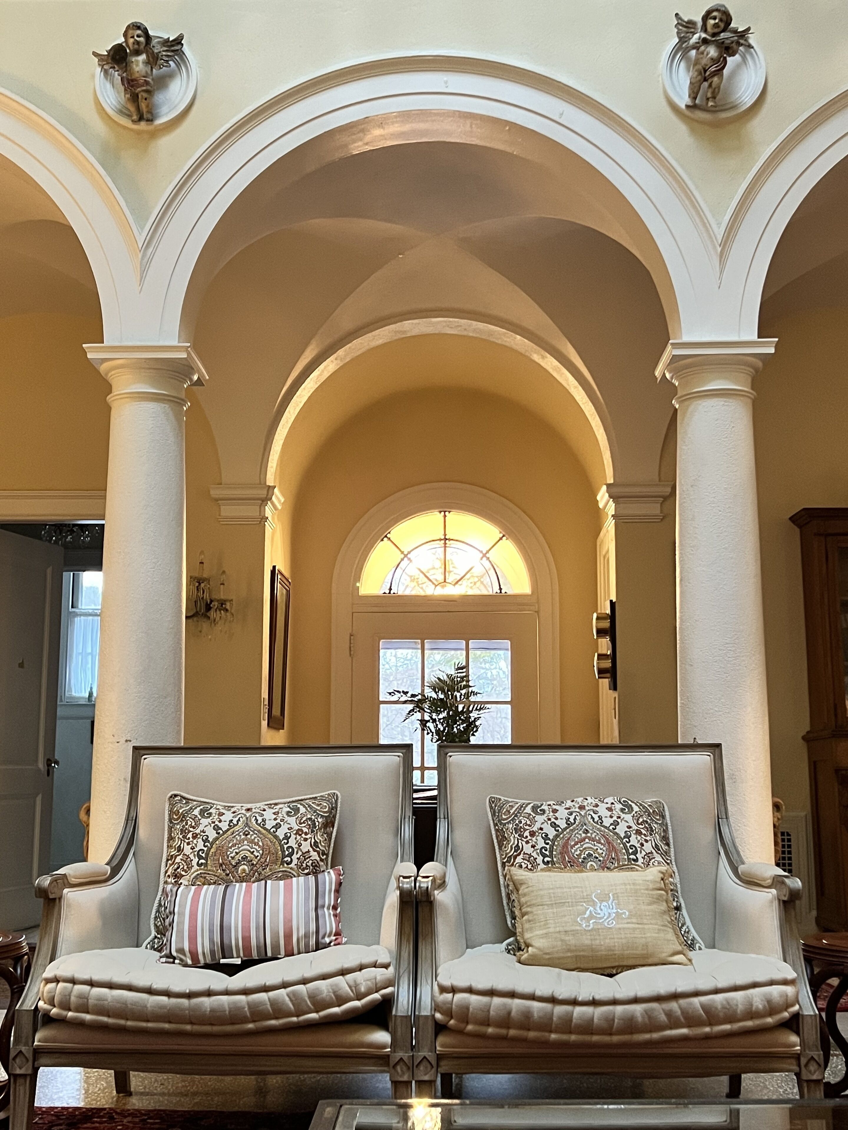 Elegant Italian Villa On The Scenic Coast of New England