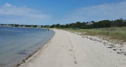 Brand New Luxurious Town Home, 600 Feet To Englewood Beach