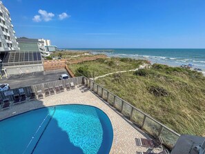 Pool - Cherry Grove. 2 bedroom 2 bath oceanfront condo. Elevator. Outdoor pool. (North Myrtle Beach)