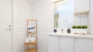Leilighet, 2 soverom | Bad