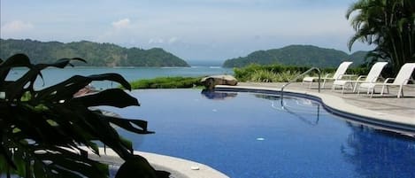 An infinity pool