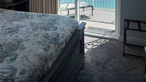 2 soverom, memory foam-senger, strykejern/-brett og wi-fi (inkludert)