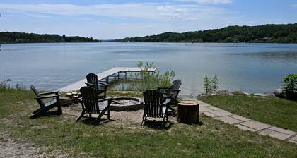 IDEAL LOCATION @ THE NARROWS ON SOUTH LAKE LEELANAU W/DOCK.
Perfect Sunsets