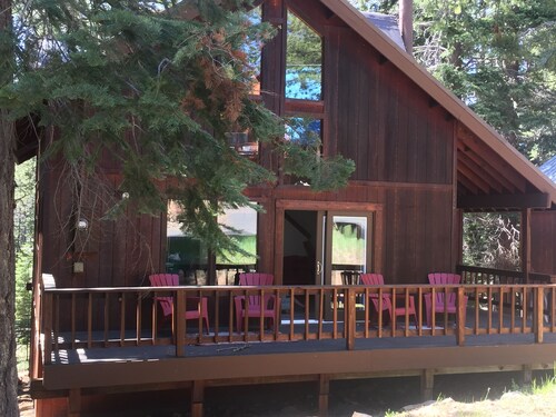 3 Br, 2 Bath +Loft, Dogs OK! - Ask about mid-week specials 