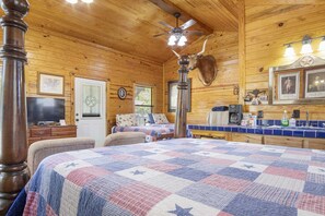 1 slaapkamer, een strijkplank/strijkijzer, wifi, beddengoed