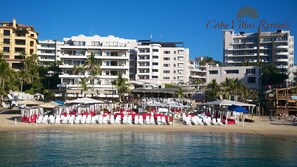 On the beach, sun loungers, beach towels - One Bedroom Executive Ocean front Guarantee  (Cabo San Lucas)