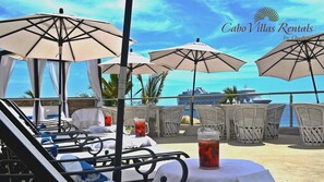 Outdoor dining - One Bedroom Executive Ocean front Guarantee  (Cabo San Lucas)