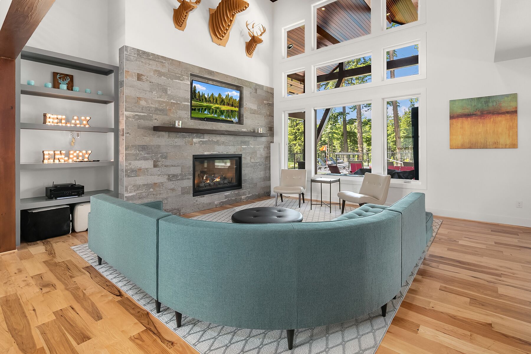 Modern Suncadia Retreat w/Private Pool & Hot Tub