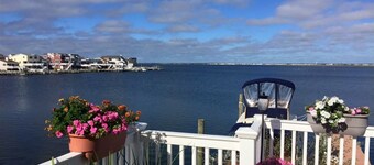LBI Bayfront Beauty Brand New Hot Tub! Boat Slip Included! Two blocks to Beach!