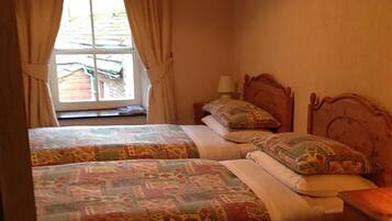 Free WiFi, bed sheets