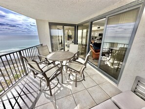 Outdoor dining - Incredible views! Lovely 3-bedroom condo 4086 BS1 (Miramar Beach)