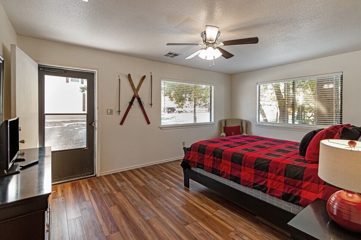 Mountain Down Retreat - Downtown Cloudcroft