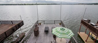 Viste incredibili, posizione perfetta e grande divertimento Lake House