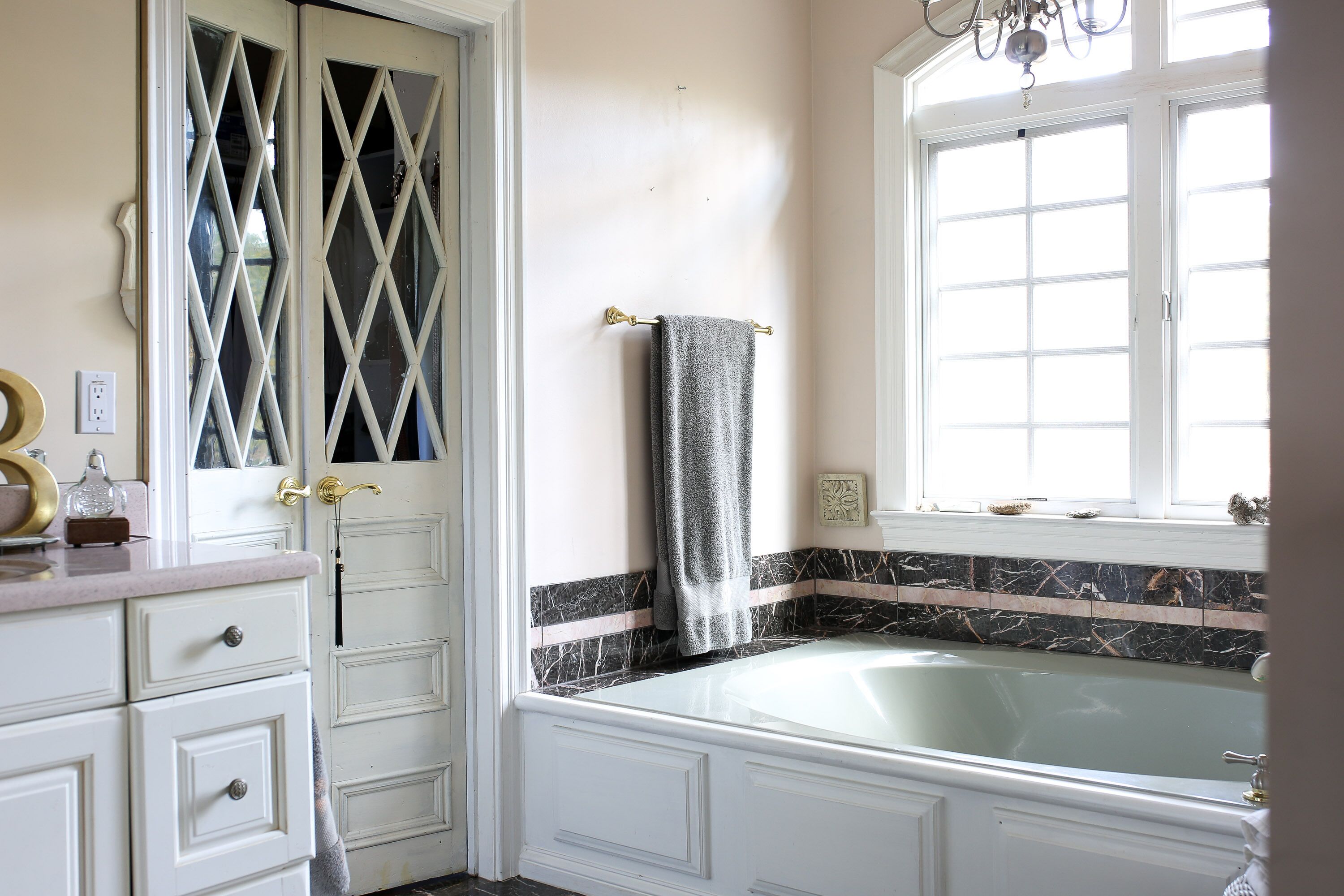 Spacious French Country Farm Escape