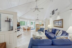 TV, DVD player, books, stereo