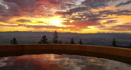 Downing Mountain Lodge