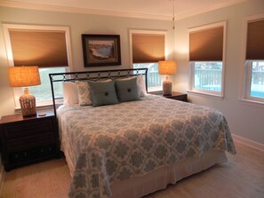 4 bedrooms, iron/ironing board, travel cot, free WiFi