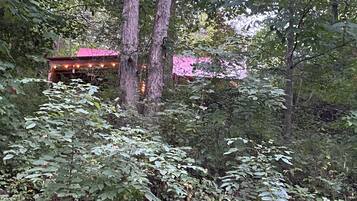 Enceinte de lâhĂ©bergement