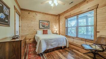 2 間睡房、熨斗/熨衫板、免費 Wi-Fi、床單