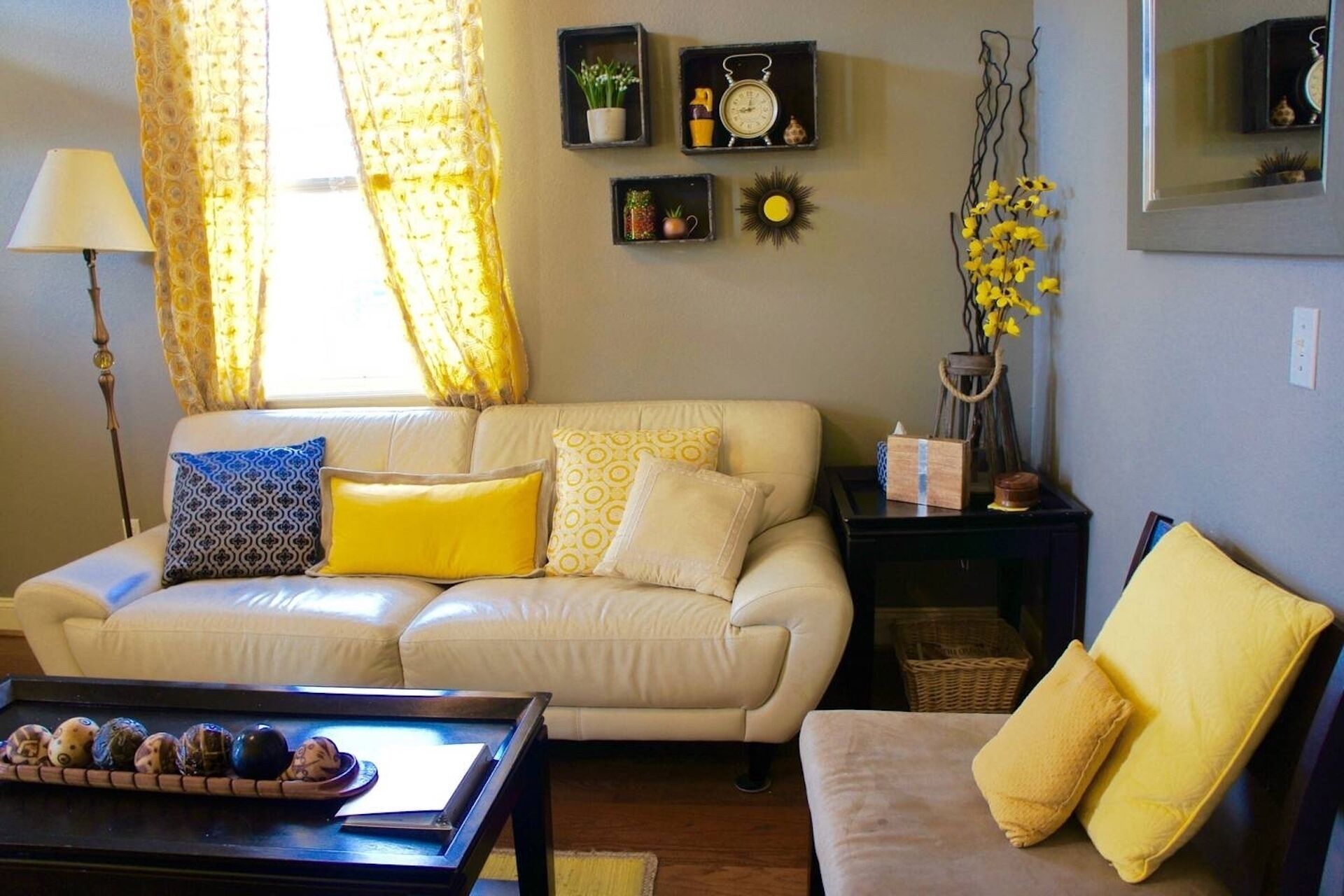 Sunny & Cheerful Home near the French Quarter and the Superdome!