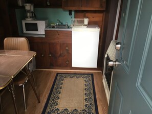 Fridge, microwave, coffee/tea maker, toaster