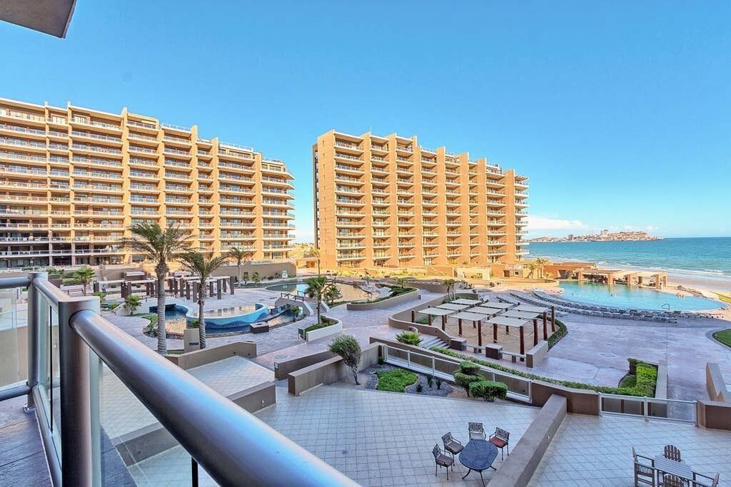 Cristal 302 Luxury Ocean Front 1 Bed/1Bath, Luxury Ocean Front 1 BD in the Cristal Building (Phase I