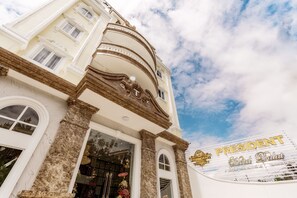 Front of property - 7S Hotel President Dalat (Da Lat)