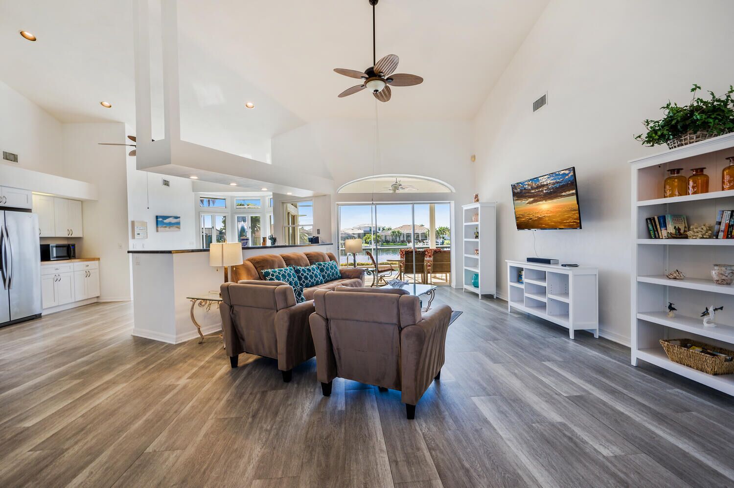 Smart TV, video games, DVD player, books