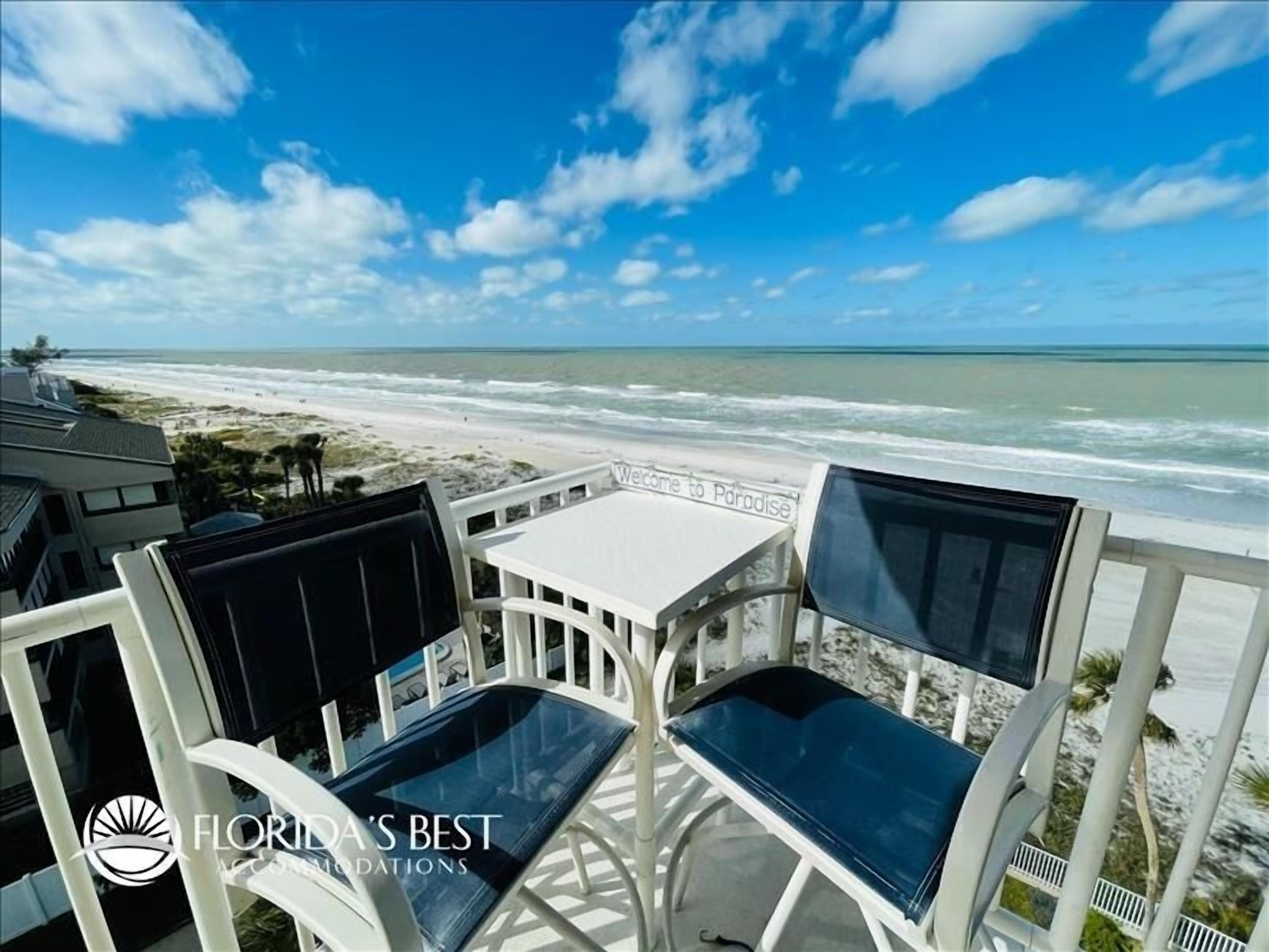 Corner unit with the Best Beach front views. 