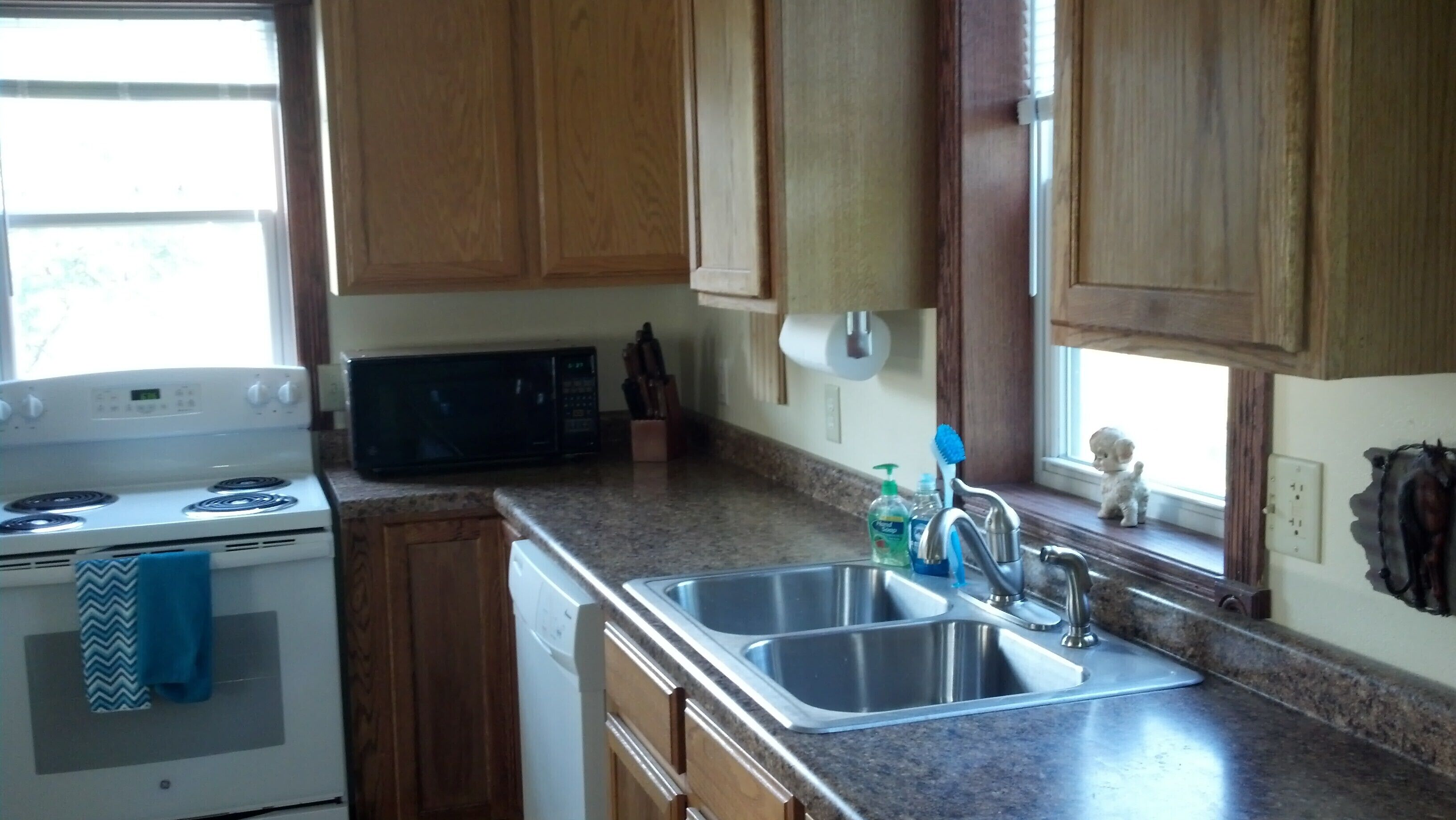 Cyclin-Up Inn 3 br home overlooking Whalan and the Root River Trail, Pet Welcome