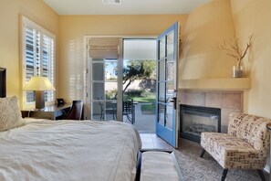 2 bedrooms, desk, iron/ironing board, WiFi