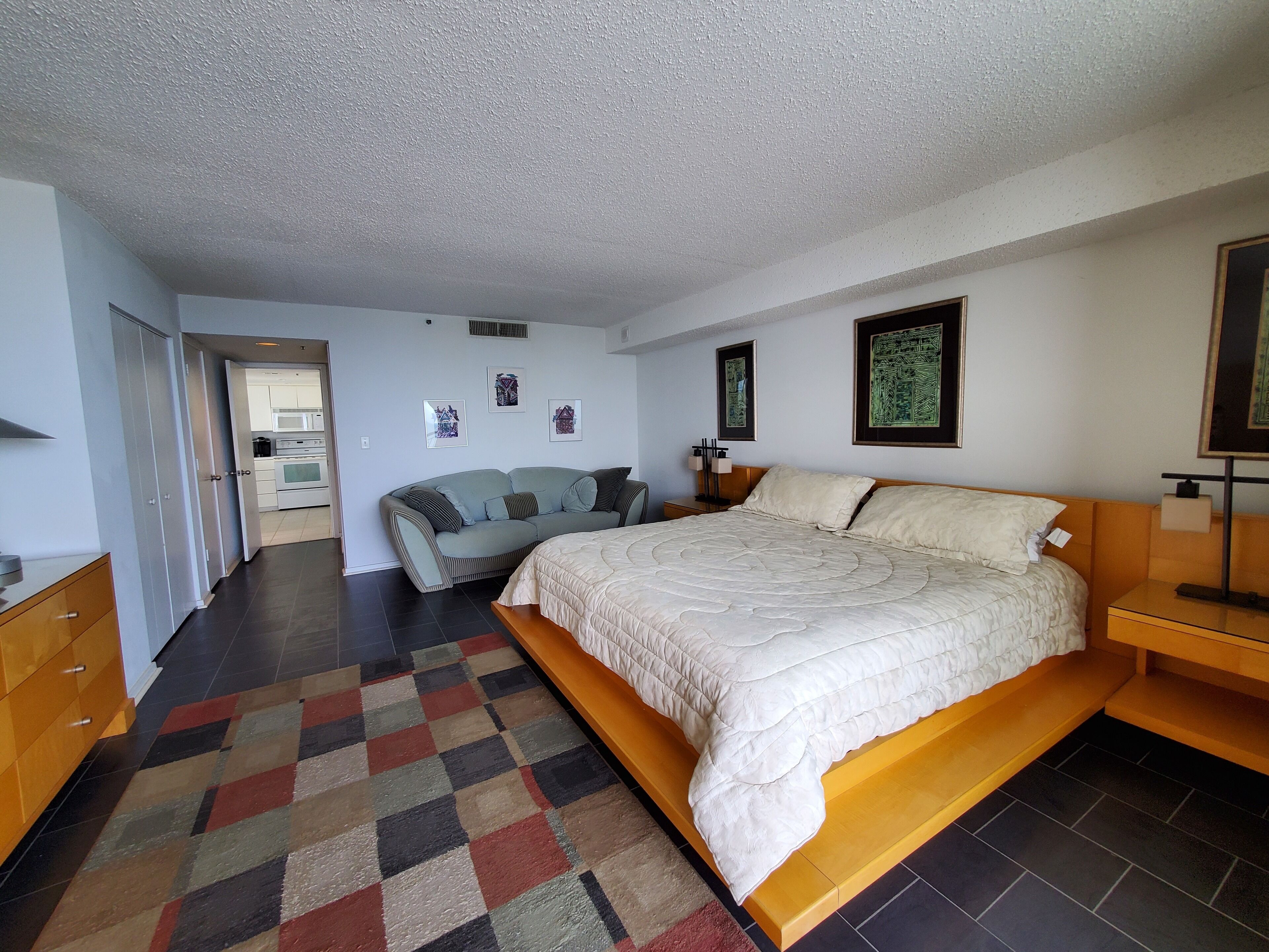 True Direct Oceanfront - Lg Penthouse Corner Unit!  Spacious, Modern & Clean! 