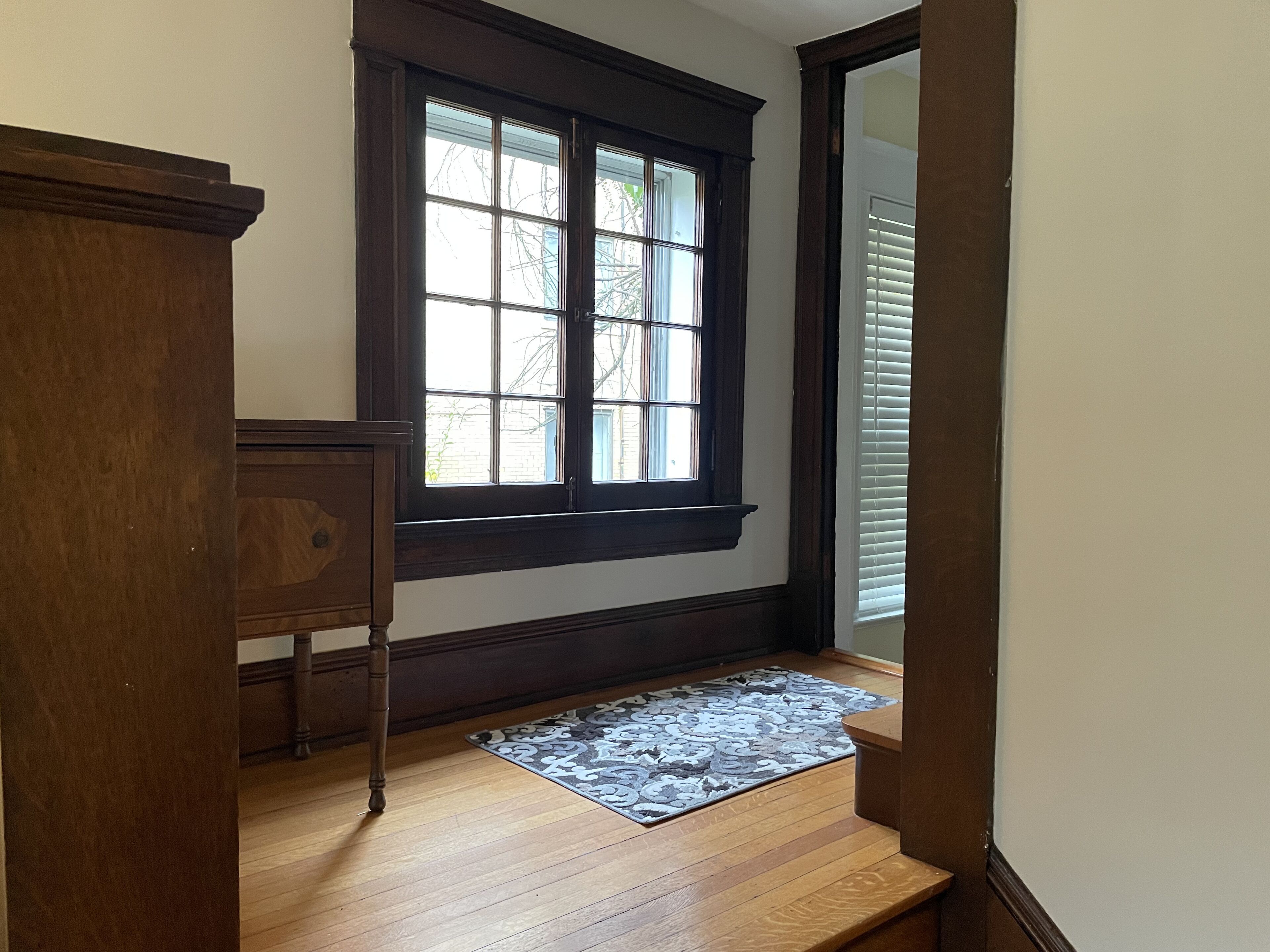 Hyde Park Home - Great Location