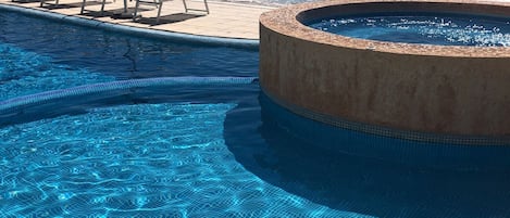 恒温泳池