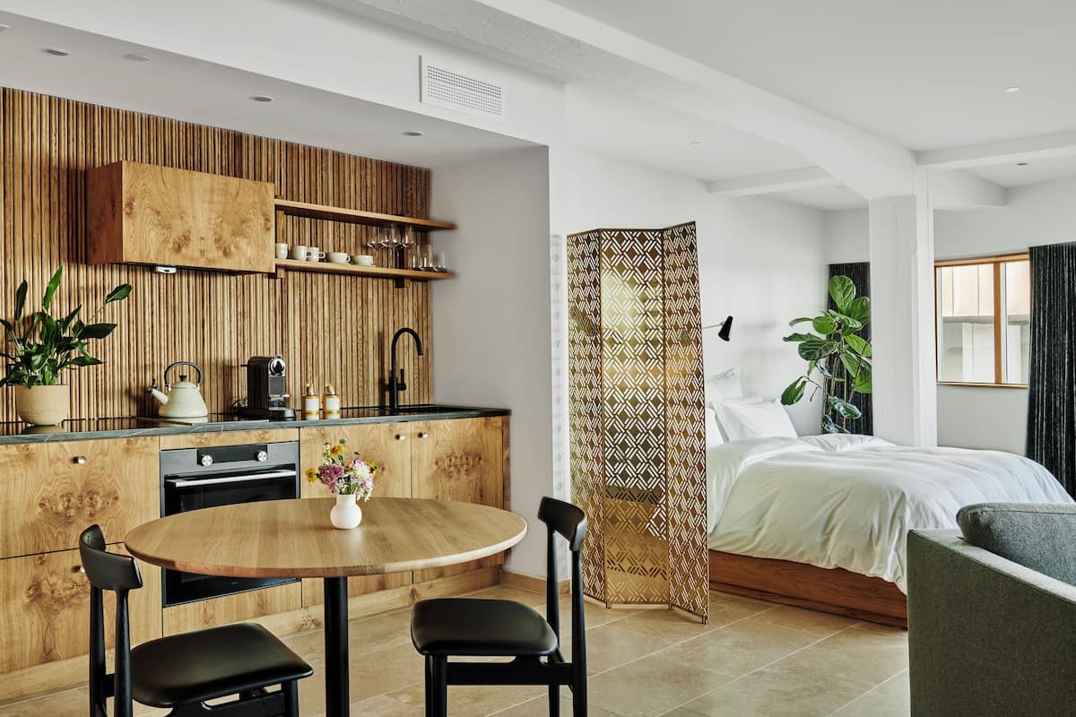 1 bedroom, premium bedding, pillowtop beds, minibar