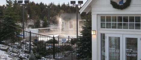 المنشأة من الخارج