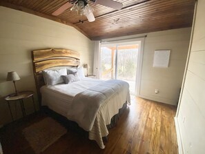 1 bedroom, iron/ironing board, free WiFi, bed sheets - Ozarks Best Kept Secret (Combs)