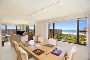 Dining - Gulf & Bay Club, TopFloor End Unit 1947sqft incl Lanai, (Siesta Key)