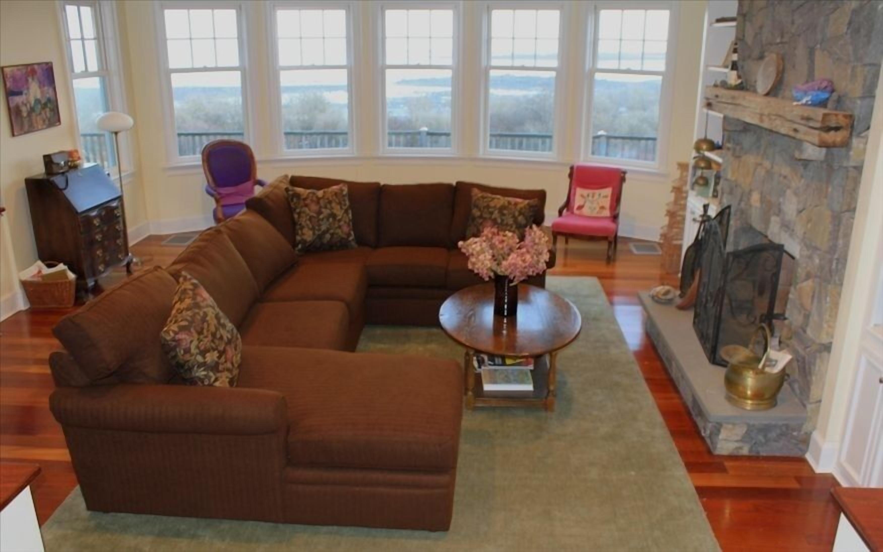 Beautiful Beachfront 6 BR  House in Kittery Point - Sleeps 12 <br>License# ABNB-111