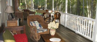 Lovely Cottage That Is Completely New With All The Luxuries You Would Want!  