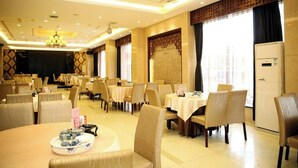 Unclassified image, 4 of 19, button - United Star Hotel (Kaiping)