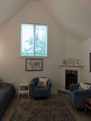 Interior - Brand New Cottage In Great Berkeley Neighborhood. (Berkeley)