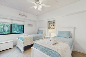 2 bedrooms, iron/ironing board, internet, bed sheets - Newly renovated villa near the beach with pool & tennis -  walk to Coligny Plaza (Hilton Head)