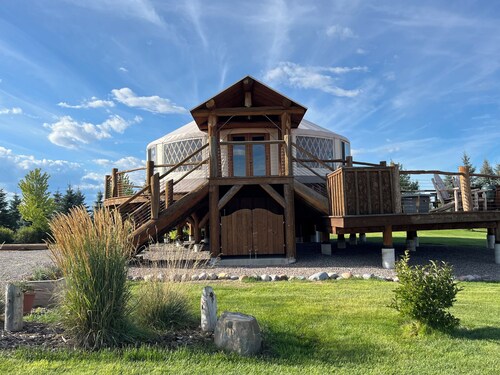 Luxury Yurt bordering Flathead Lake