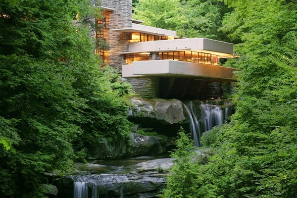 Frank Lloyd Wright's Fallingwater