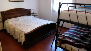 Apartment, 1 Bedroom | Cribs (surcharge), bed sheets - Spartano ma Comodo (Levanto)